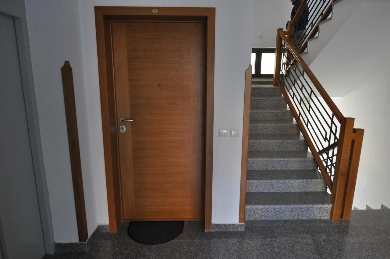 Alex 2 Apartman Vrnjačka Banja エクステリア 写真